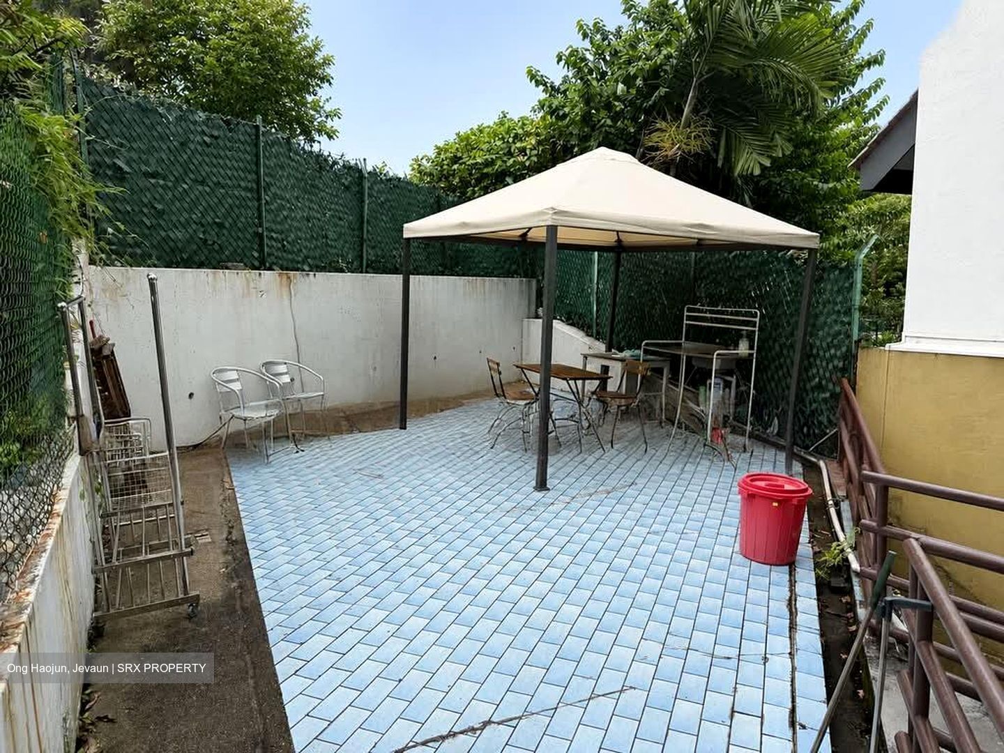 River Valley Road (D9), Terrace #561632461